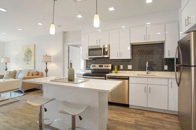 Building Photo - 20 Essex St Unit 301