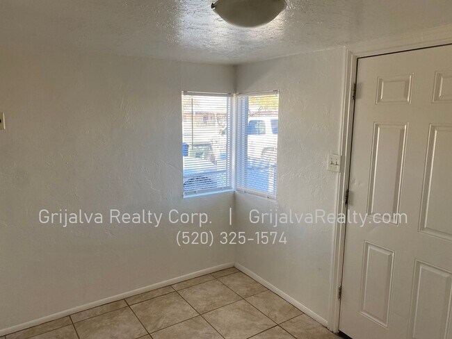 Photo - Cute 1 Bedroom House for Rent  (Ajo Way/12...