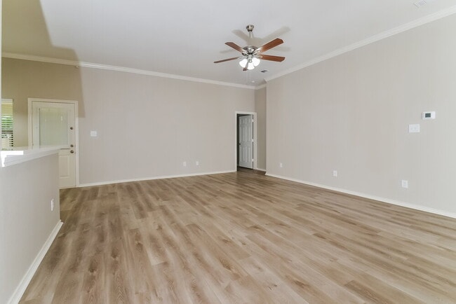 Photo - 109 Magnolia St