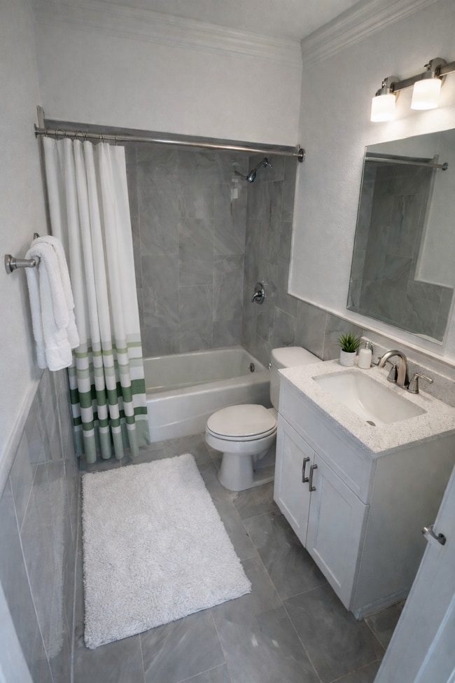 Photo - 928 Ferry Rd Unit 201