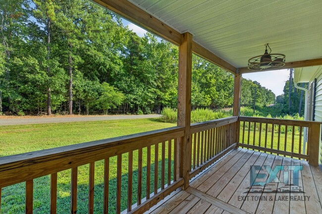Photo - 23 Moseley Dr