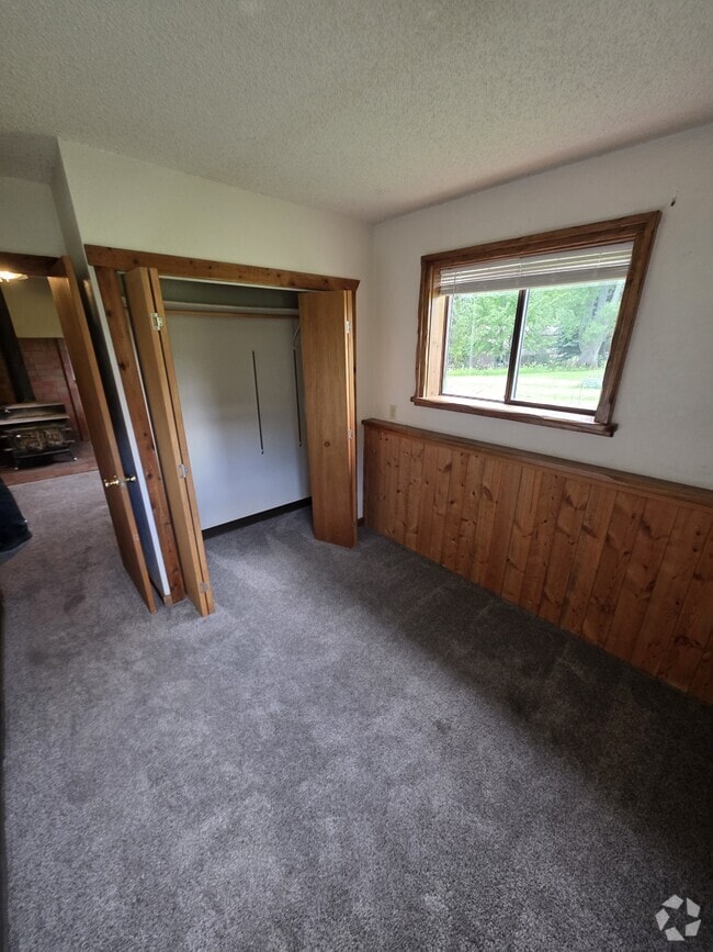 Building Photo - 315 Westbank Rd Rental