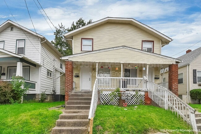 Building Photo - 1655 S 4th St