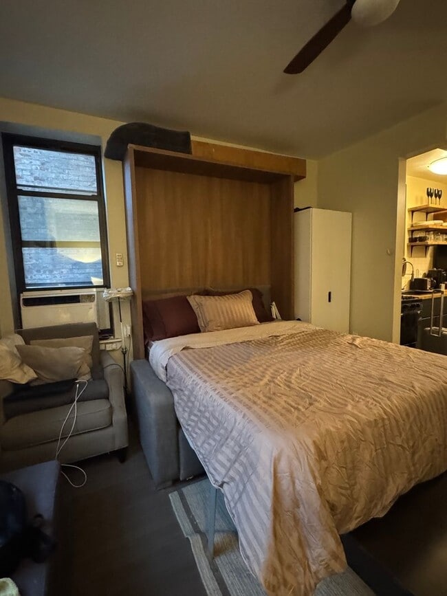 Photo - 80 St Nicholas Ave