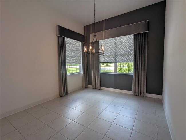 Photo - 760 N Hunt Club Dr