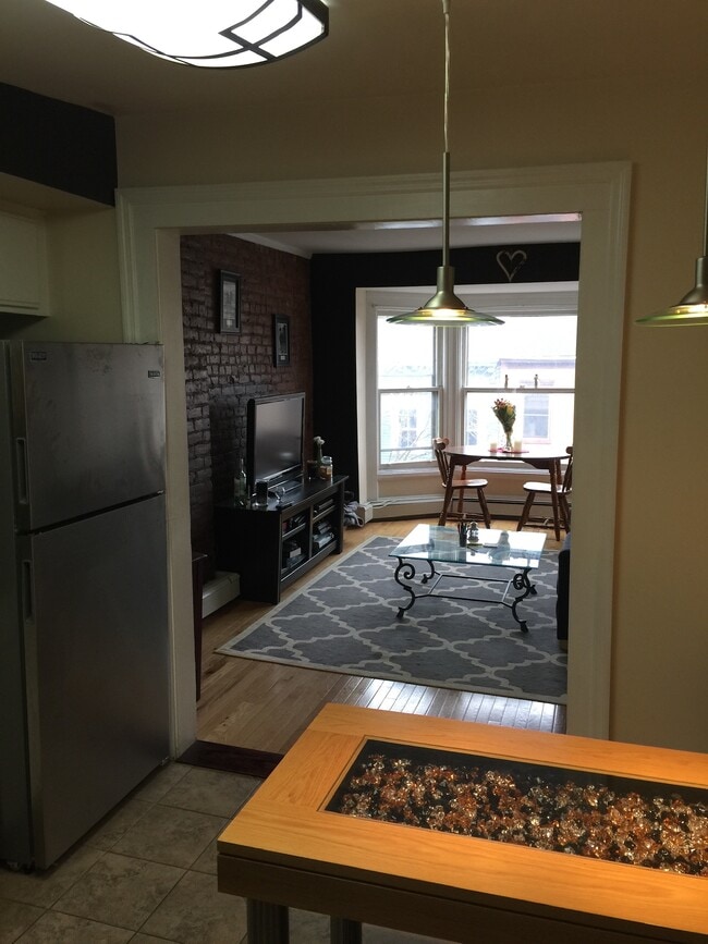 Photo - 376 Madison Ave Unit 3