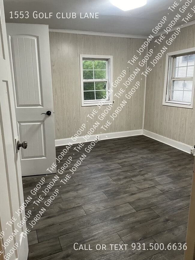 1553 Golf Club Ln