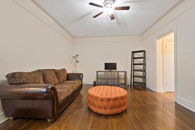 Photo - 131 Kensington Ave Unit A3