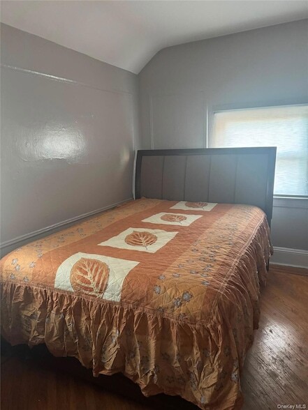 Photo - 127 Amherst Rd