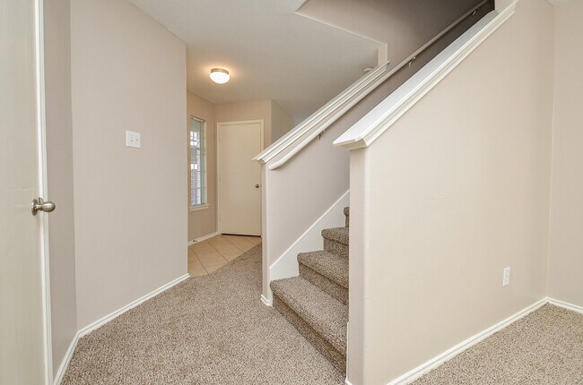 Photo - 14343 Hillard Green Ln