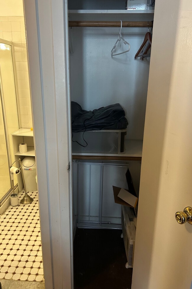 Photo - 276 W 71st St