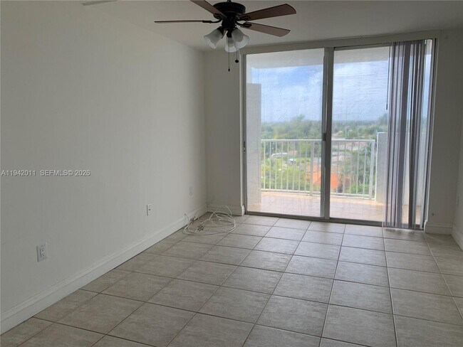 Photo - 1200 NE Miami Gardens Dr Unit 718W