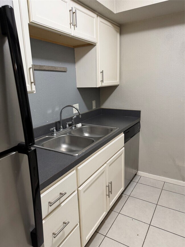 1116 Murrayhill Dr Unit 8
