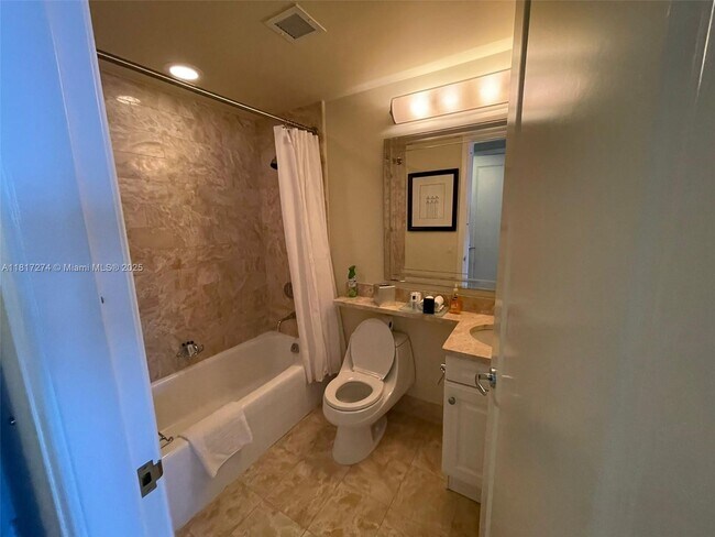 Photo - 1435 Brickell Ave Unit 3112