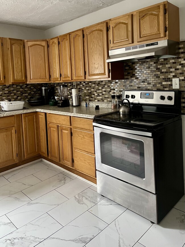 Photo - 223 E Mountain Rd Unit Suite 4