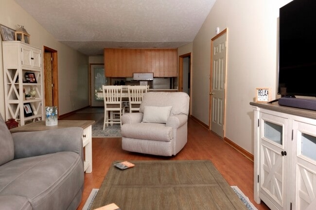 Photo - 401 Fielding Ct