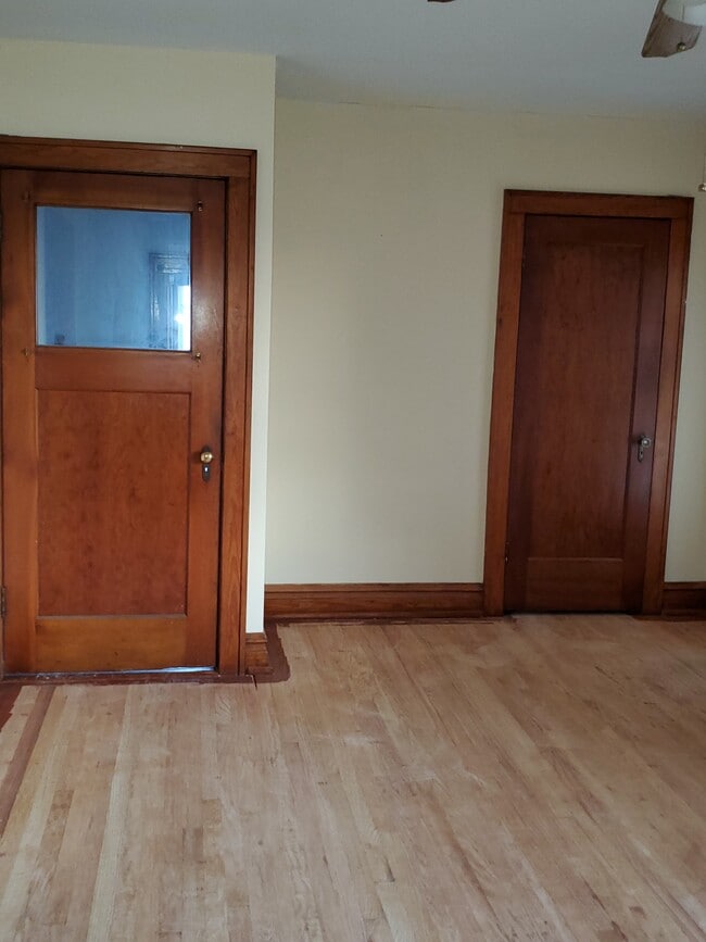 front room - 6035 N Pointe Blvd Unit 2nd floor