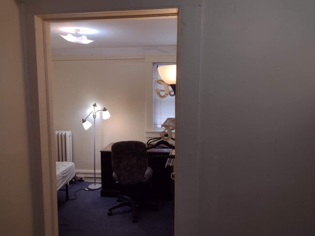 65 13th St Unit 2nd floor