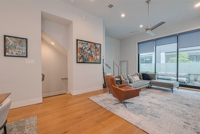 Photo - 2608 Rusk St