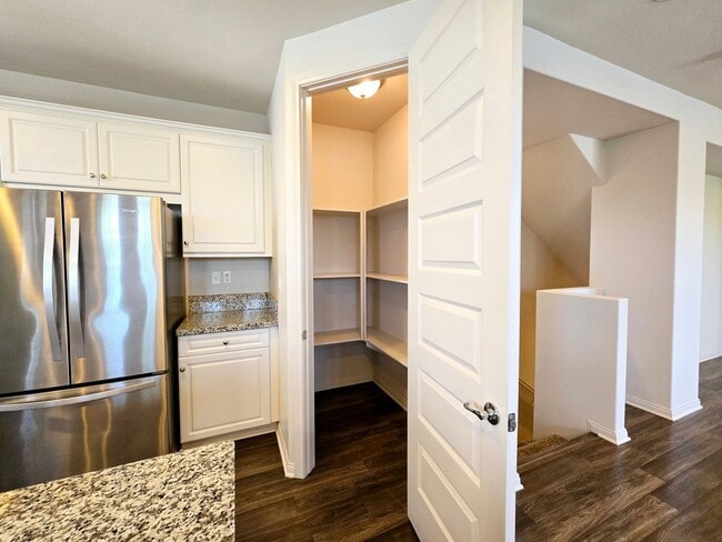 Photo - Tri-level Townhome in Prime Fullerton Location!