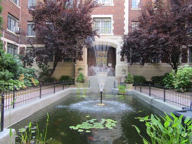 Building Photo - 1305 N Broom St