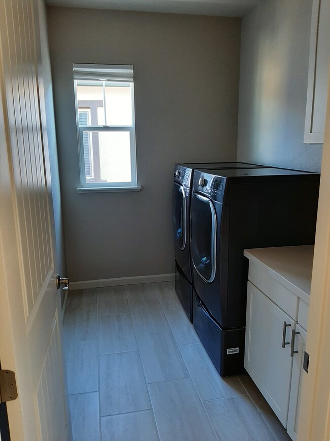 Photo - 5542 Kennedy Pl