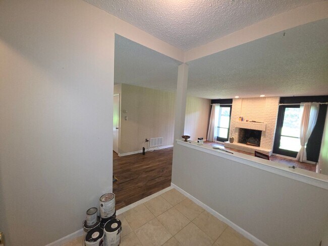 384 Willowbrook Dr