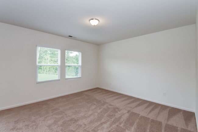 Photo - 44 Meriwether Ln