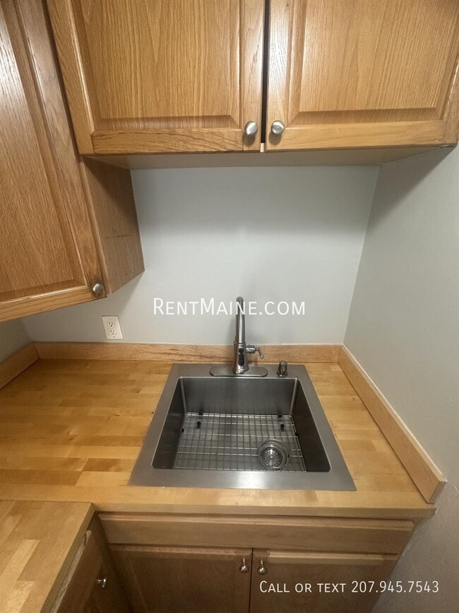 1190 Augusta Rd Unit 4