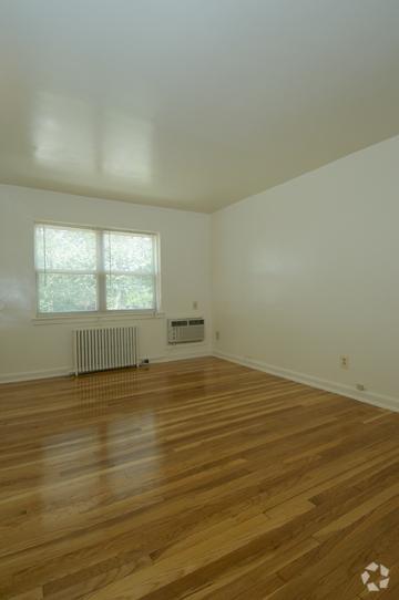 Living Room - Leland Gardens Apartments