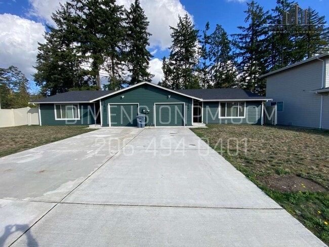 Photo - Wonderful 2 bed/1 bath duplex with firepla...