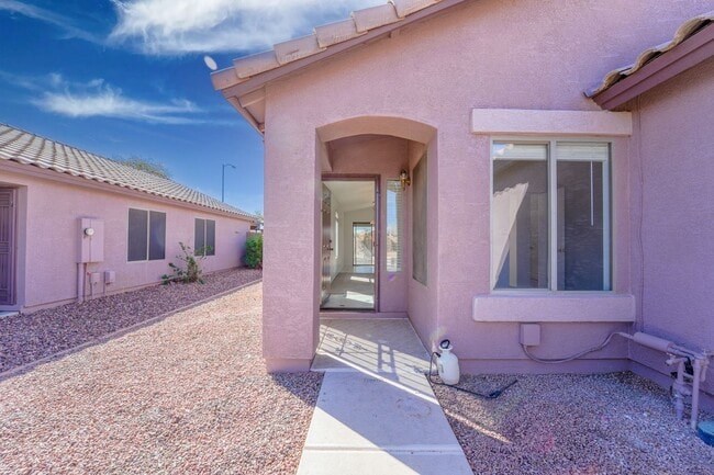 Photo - Prime Surprise Location | 3 Bed, Low-Maintenance Yard + Amenities