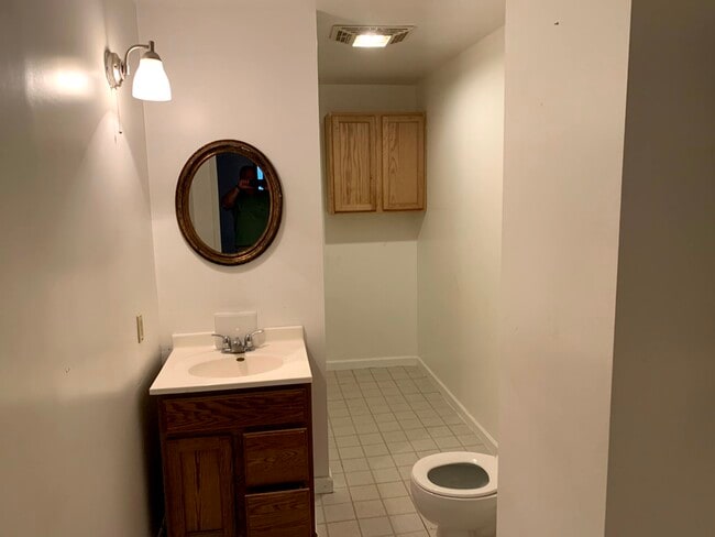 Photo - 4010 K Dr S Unit B