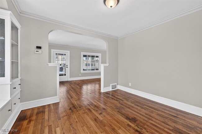 Photo - 10608 Wadsworth Ave