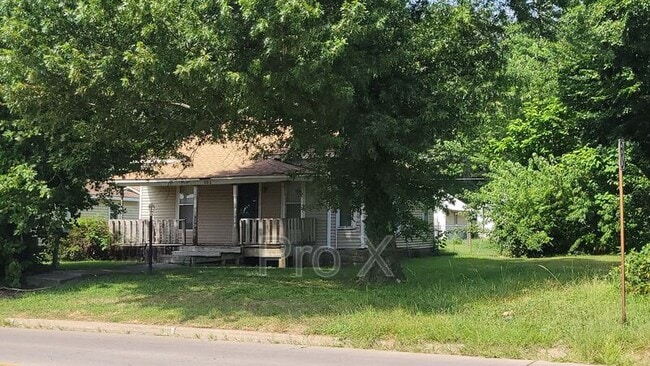 Photo - 406 S Joplin St House