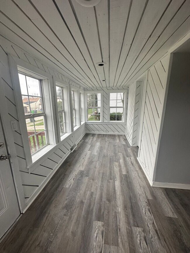 Photo - 3bd Single Garfield Section 8