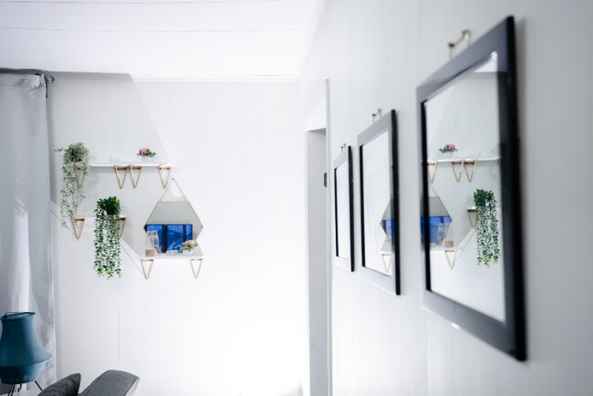 Photo - 208 Kirkwood St