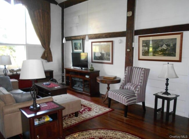 Photo - 88 Rock City Rd