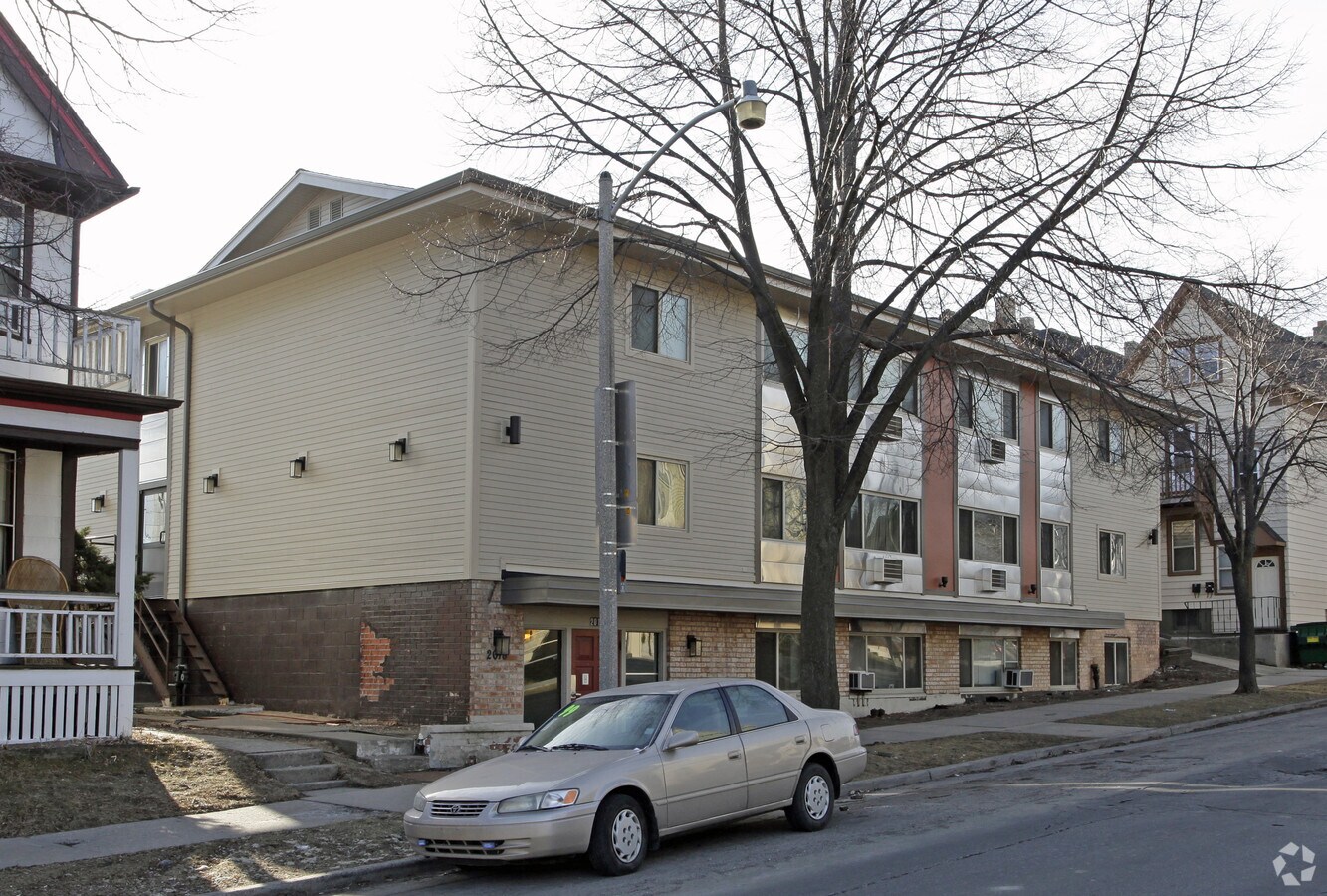 Photo - 2018 Oakland