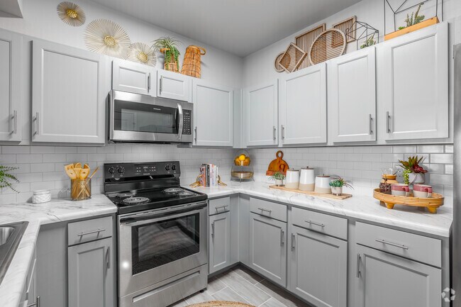 1BR, 1BA - 789SF - Kitchen