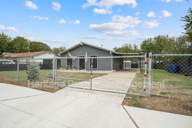 Photo - 6022 Castle Vw Dr