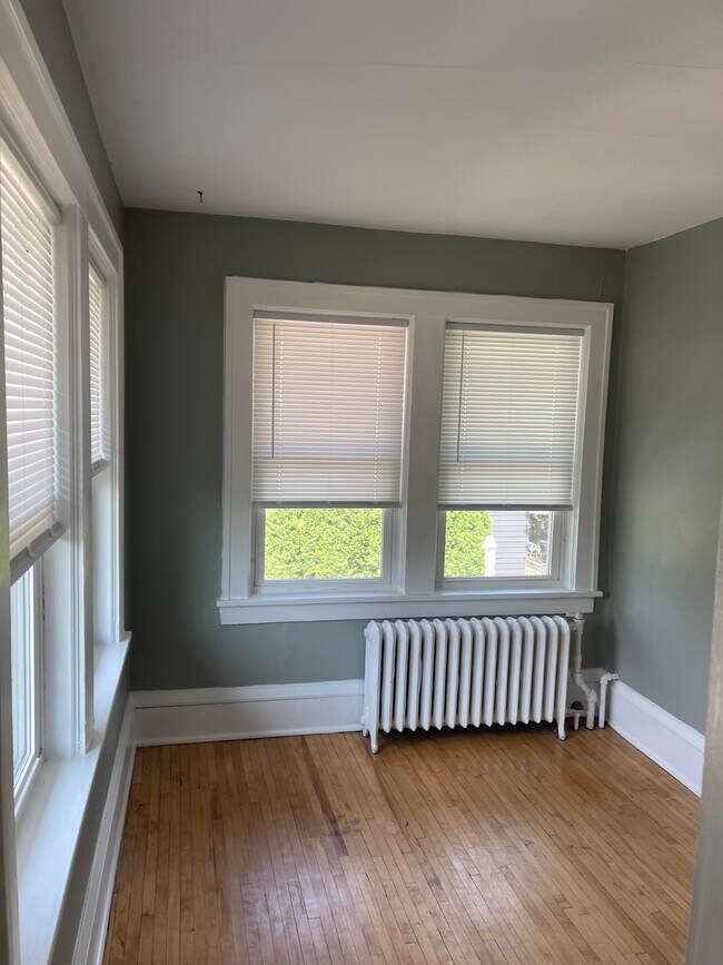 Photo - 1643 Berkeley Ave