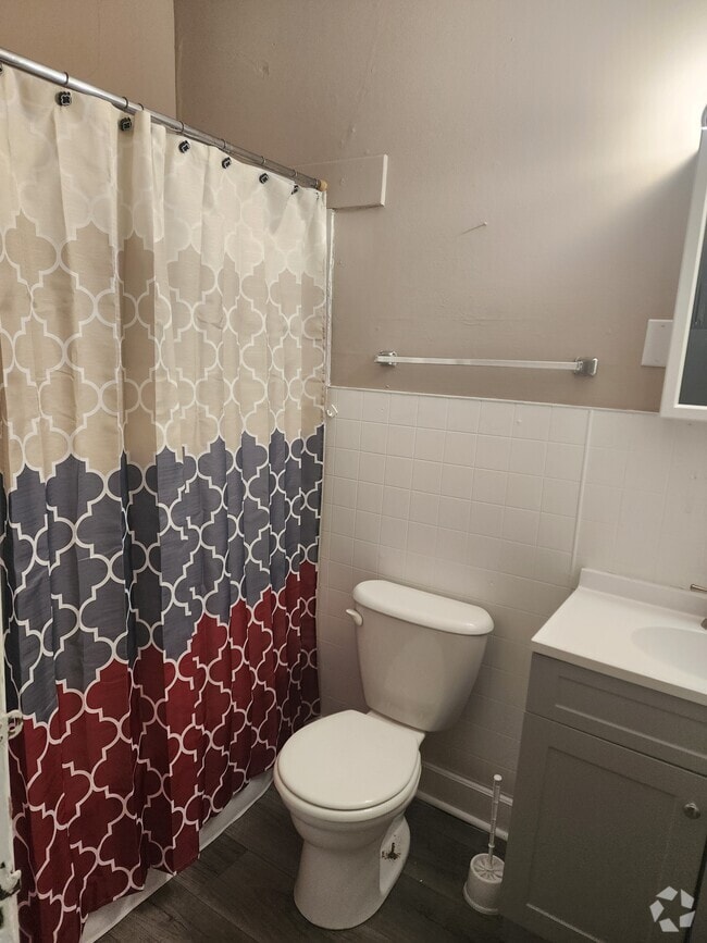 Building Photo - 226 W Washington St Unit 102 Rental