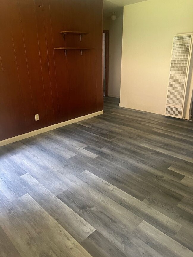 Photo - Cozy 1Bd 1Ba apartment with new appliances w/ gas utility included! Available now! Call me today