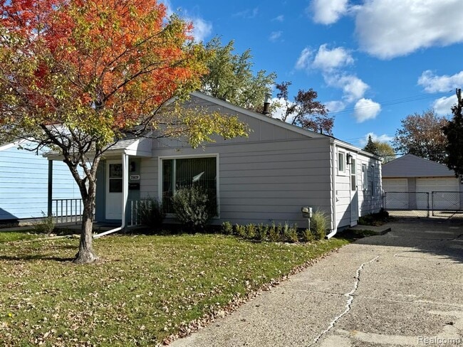 Photo - 25620 Tecla Ave