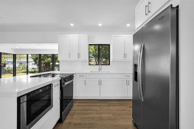 Photo - 211 S 57th Terrace