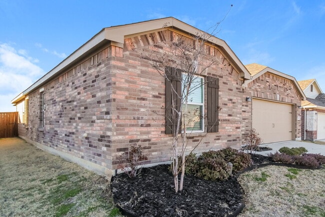 Photo - 2637 Wayne Ave