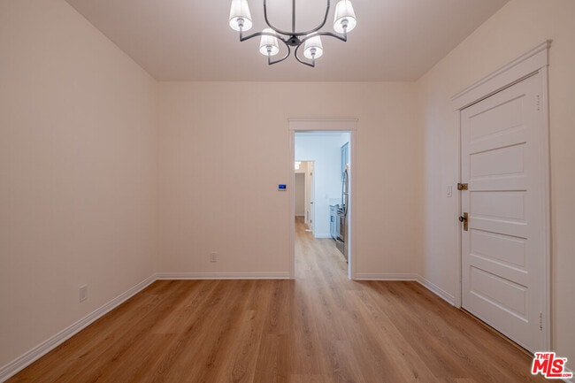 Photo - 108 N Broadway Unit 1