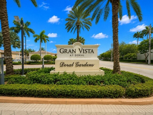 Building Photo - 4450 NW 79th Ave Unit 2B