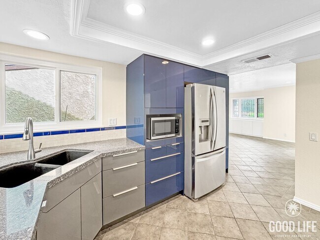 Photo - Beautiful 4Bd/2.5Ba Spacious Home in Mission Viejo w/Large Front & Back Yard!